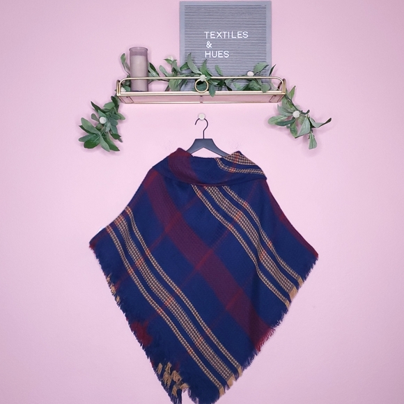 Nanette Lepore Plaid Blanket Poncho OSFA - Picture 16 of 16